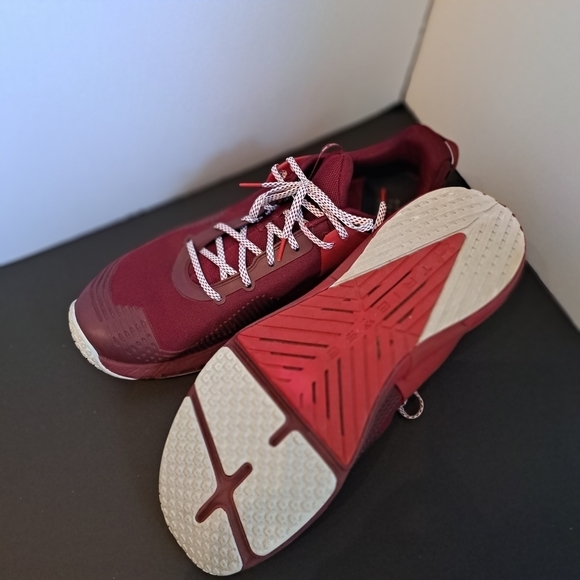 Under Armour men's size 18 sneakers - Picture 2 of 3